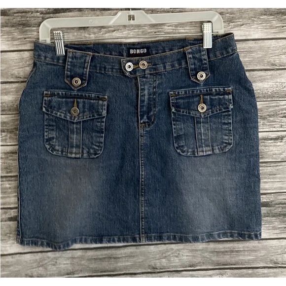 BONGO Dresses & Skirts - Vintage Y2K Bongo Cargo Denim jean mini skirt Women’s 9 Low Rise Front Pockets 9
